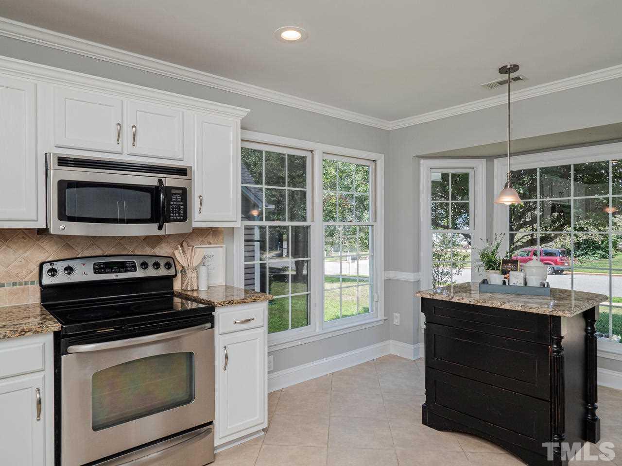 11312 North Radner Way Raleigh, NC 27613 - Photo 10 of 27