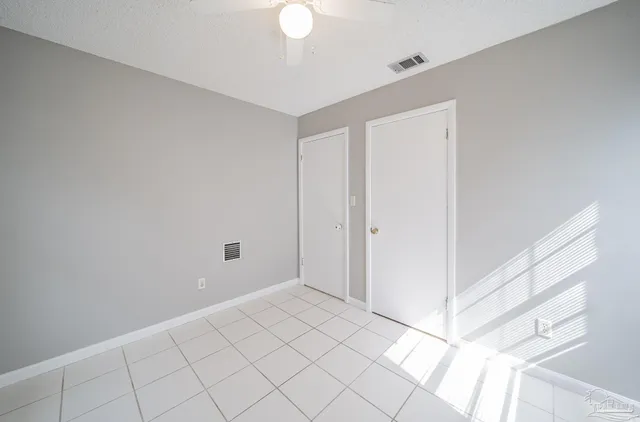 $1,250 | 7010 East Oakfield Road, Pensacola, FL 32503