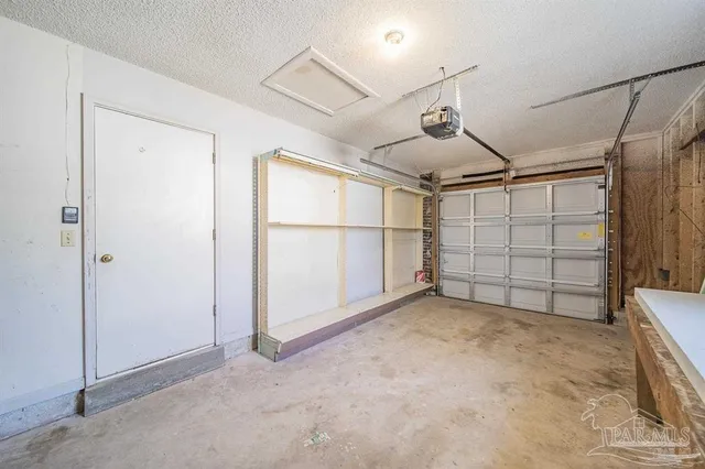 $1,250 | 7010 East Oakfield Road, Pensacola, FL 32503