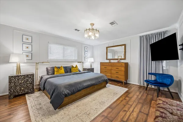 $525,000 | 10422 Londonderry Drive, Houston, TX 77043