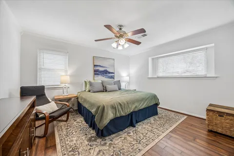 $525,000 | 10422 Londonderry Drive, Houston, TX 77043