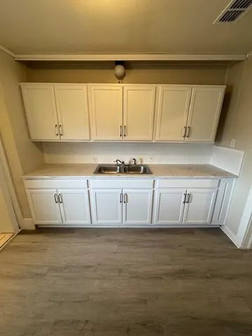 $1,595 | 2718 South 11th Street, Abilene, TX 79605