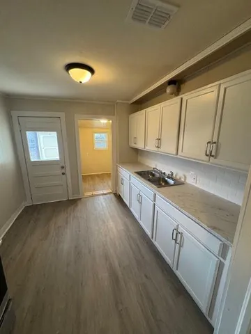 $1,595 | 2718 South 11th Street, Abilene, TX 79605