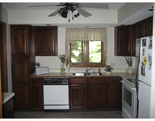 2 Castle Hills Road, Unit H Agawam, MA 01001 - Photo 8 of 16 Gallery Image 8