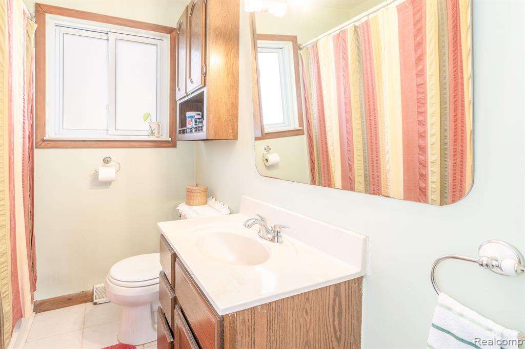 22293 Bohn Road Belleville, MI 48111 - Photo 11 of 20