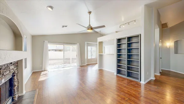 $2,475 | 12831 South 45th Street, Phoenix, AZ 85044