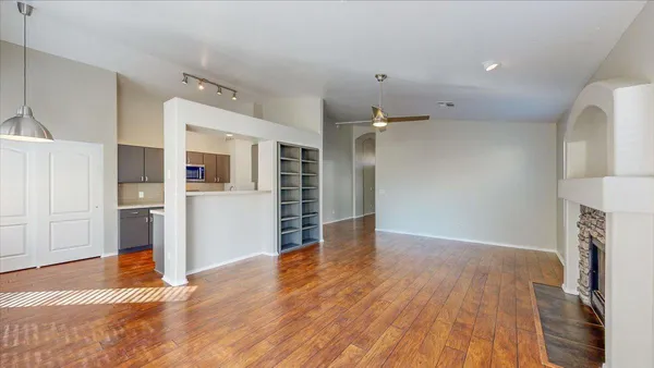 $2,475 | 12831 South 45th Street, Phoenix, AZ 85044