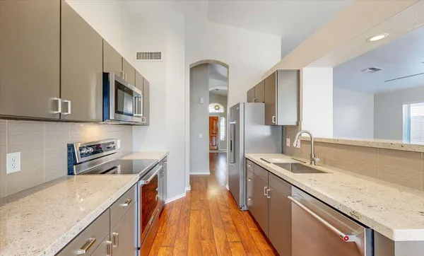 $2,475 | 12831 South 45th Street, Phoenix, AZ 85044