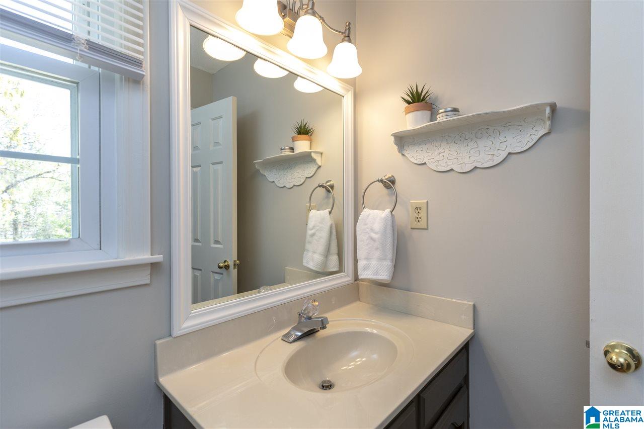 1020 Colonial Drive Alabaster, AL 35007 - Photo 23 of 31