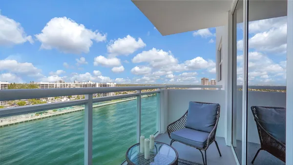$3,000 | 3000 South Ocean Drive, Unit 920, Hollywood, FL 33019