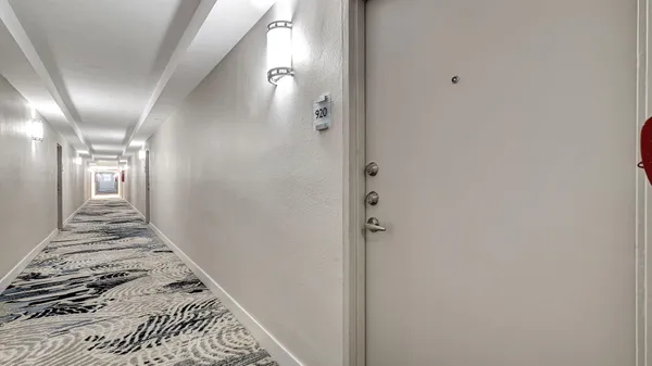 $3,000 | 3000 South Ocean Drive, Unit 920, Hollywood, FL 33019