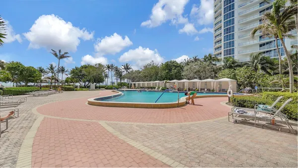 $3,000 | 3000 South Ocean Drive, Unit 920, Hollywood, FL 33019