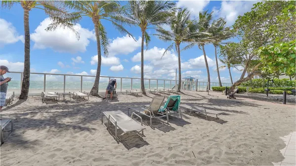 $3,000 | 3000 South Ocean Drive, Unit 920, Hollywood, FL 33019