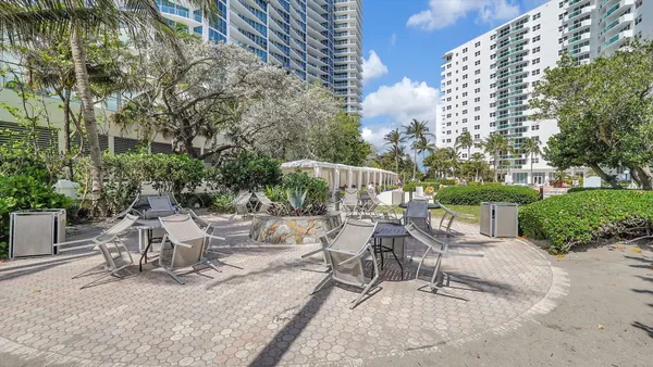 $3,000 | 3000 South Ocean Drive, Unit 920, Hollywood, FL 33019