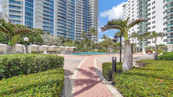 $3,000 | 3000 South Ocean Drive, Unit 920, Hollywood, FL 33019