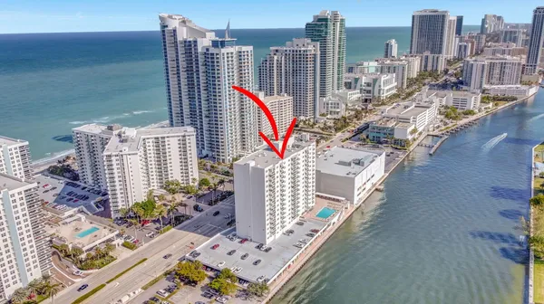 $3,000 | 3000 South Ocean Drive, Unit 920, Hollywood, FL 33019