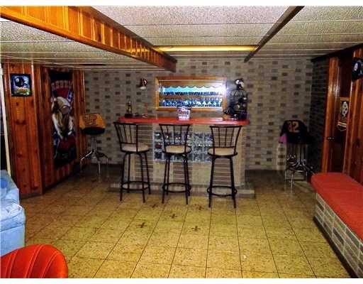 12 Juvet Street McKees Rocks, PA 15136 - Photo 15 of 18 Den/Family/Great Room.