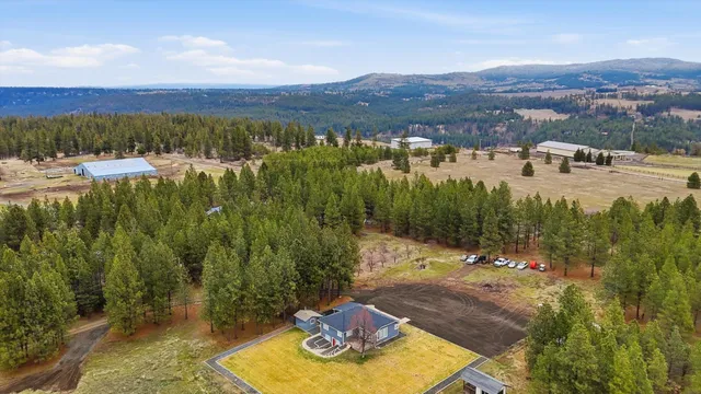 $575,000 | 10609 South Degray Lane, Spokane, WA 99224
