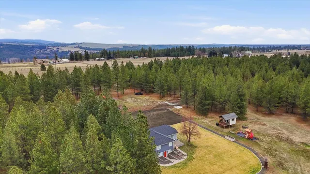 $575,000 | 10609 South Degray Lane, Spokane, WA 99224