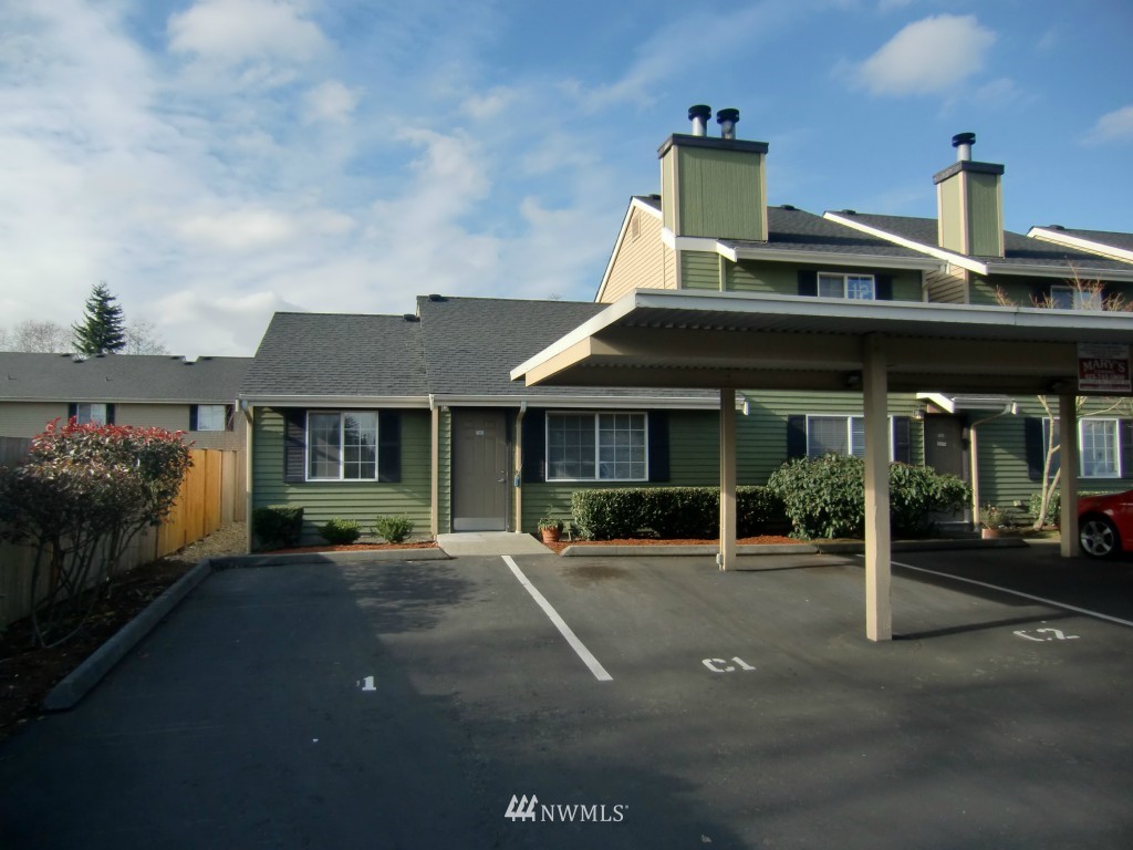 412 Center Road, Unit C1 Everett, WA 98204 - Photo 1 of 18