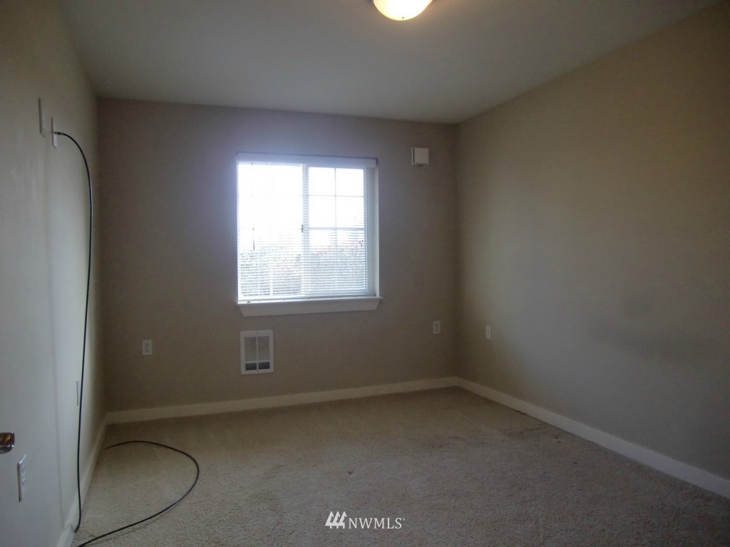 412 Center Road, Unit C1 Everett, WA 98204 - Photo 10 of 18