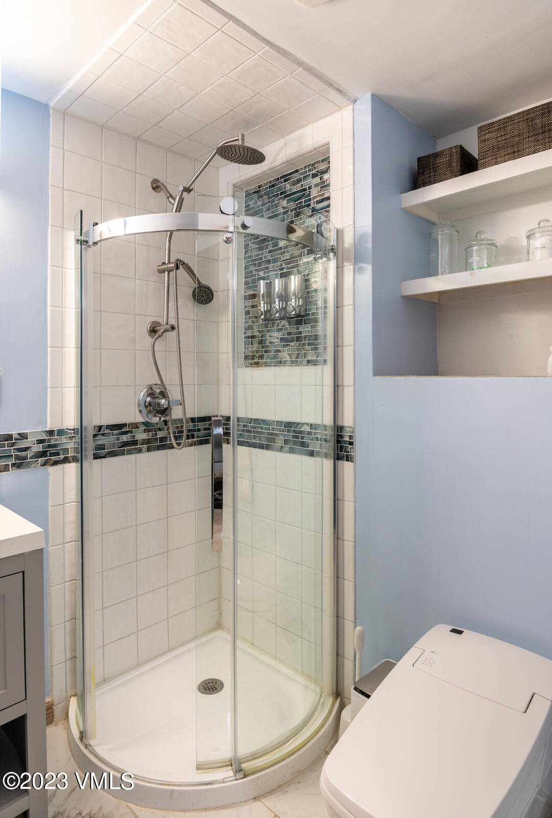 1880 Meadow Ridge Road, Unit 4 Vail, CO 81657 - Photo 33 of 38 Bath #2