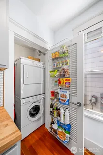 $475,000 | 4420 Dayton Avenue North, Unit 2, Seattle, WA 98103