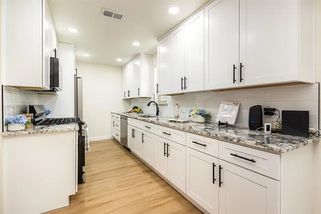 $409,900 | 1412 Timberlake Circle, Richardson, TX 75080