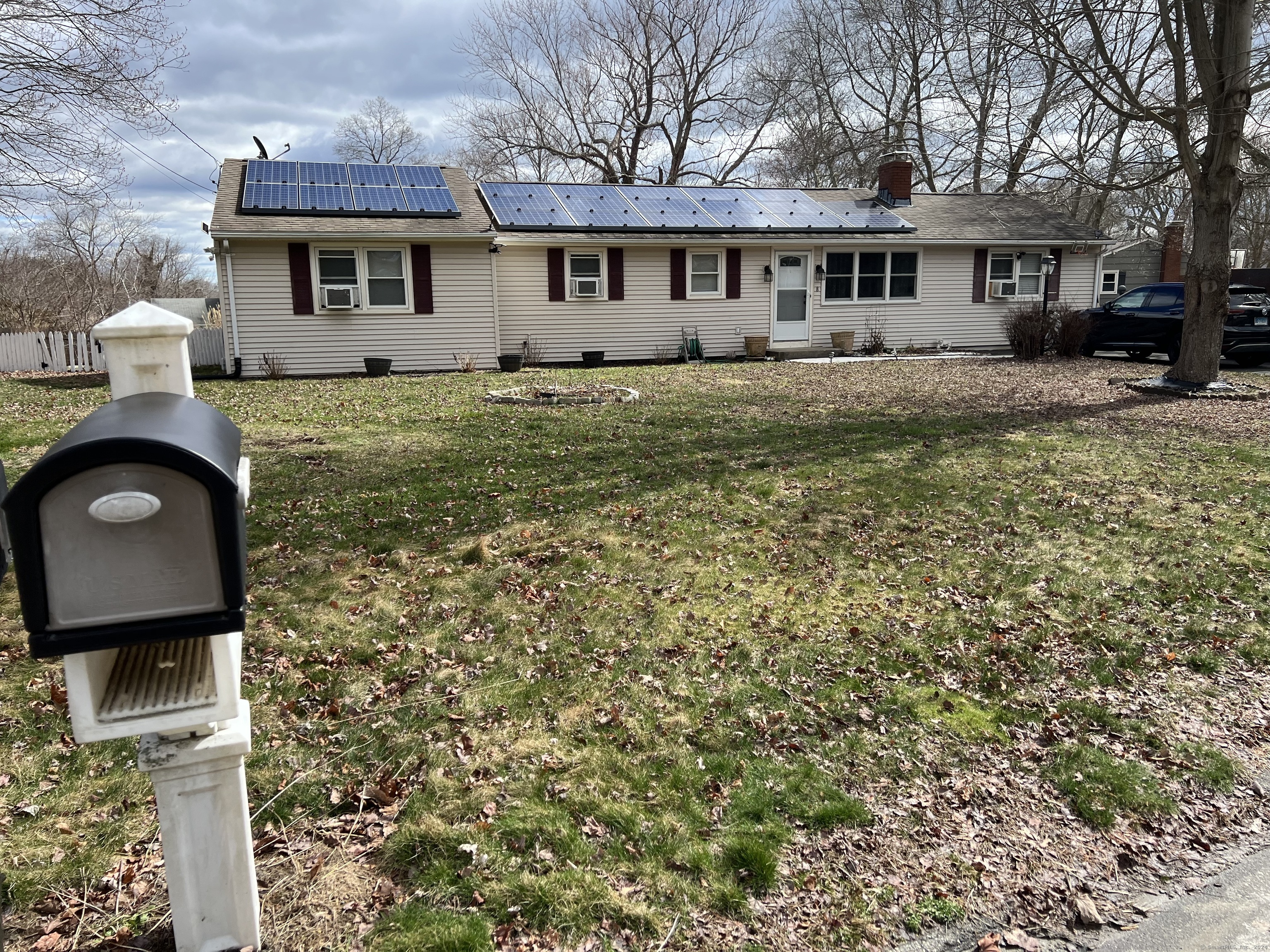 8 Whitewood Road Clinton, CT 06413 - Photo 1 of 1