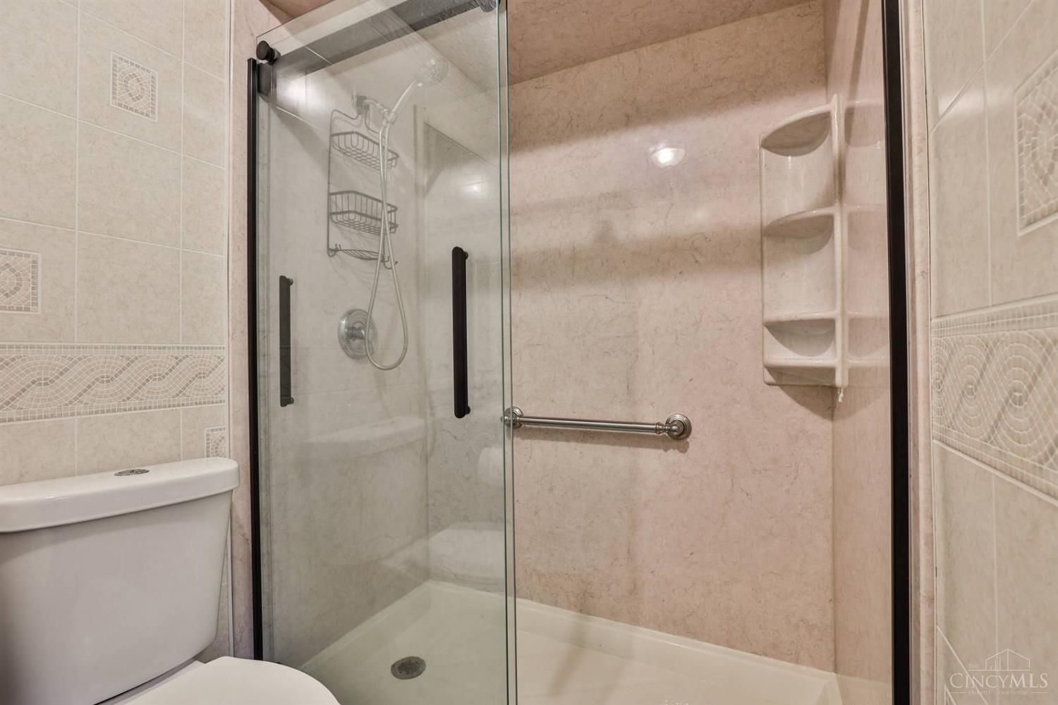 8309 Cox Road West Chester, OH 45069 - Photo 28 of 34 Gallery Image 28