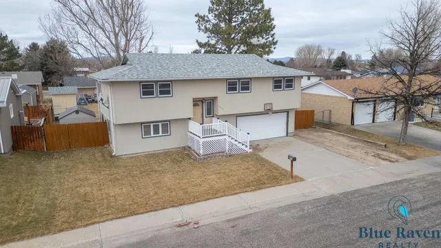 $314,999 | 905 19th Street, Wheatland, WY 82201