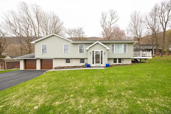 $795,000 | 8 Willow Road, Beacon, NY 12508