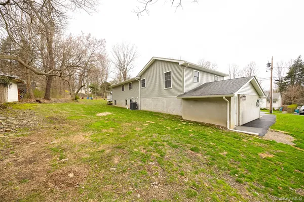 $795,000 | 8 Willow Road, Beacon, NY 12508