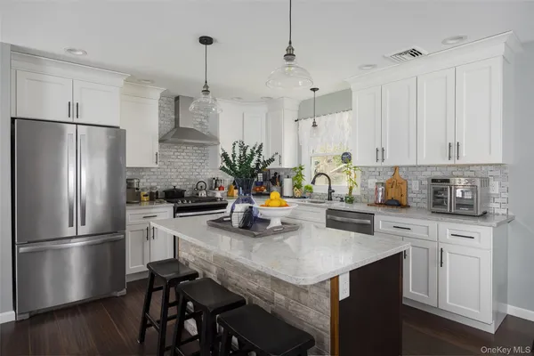 $795,000 | 8 Willow Road, Beacon, NY 12508