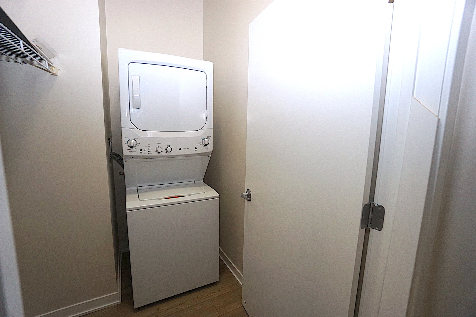 235 West Van Buren Street, Unit 2813 Chicago, IL 60607 - Photo 15 of 18