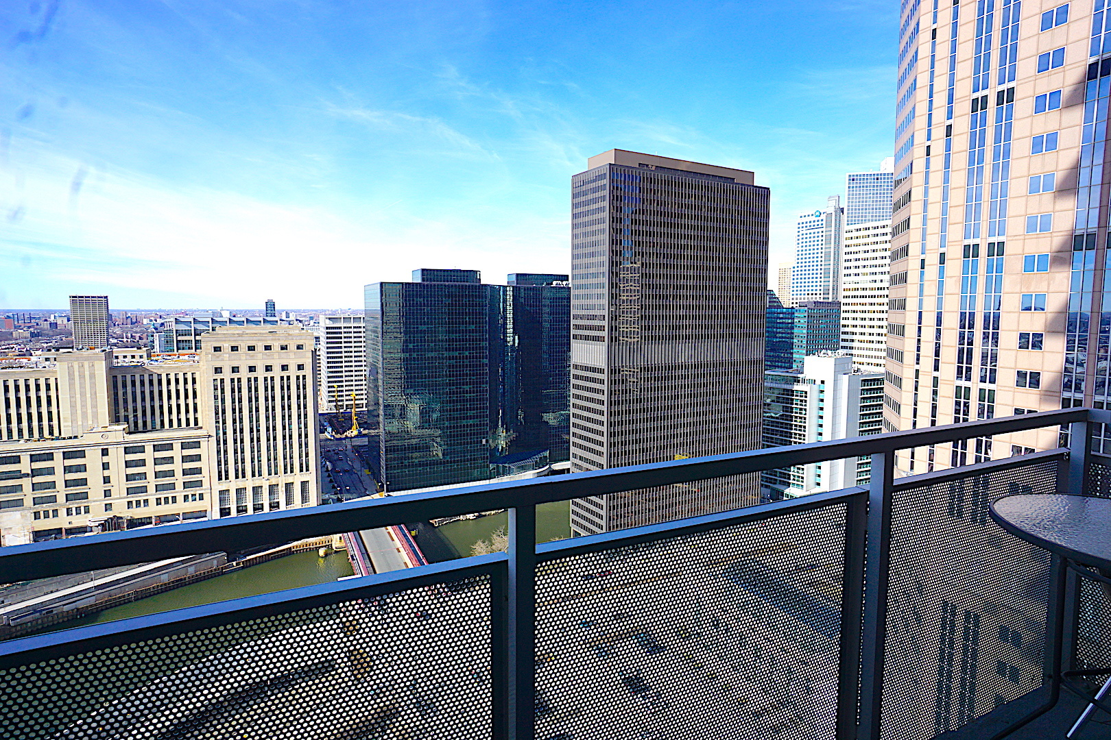 235 West Van Buren Street, Unit 2813 Chicago, IL 60607 - Photo 7 of 18