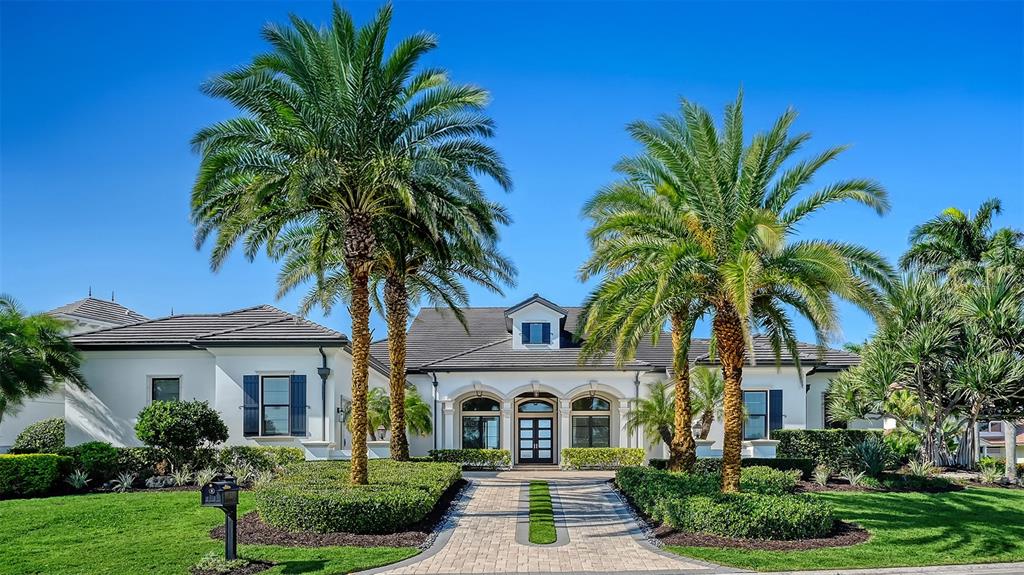 313 Lookout Point Drive Osprey, FL 34229 - Photo 6 of 100