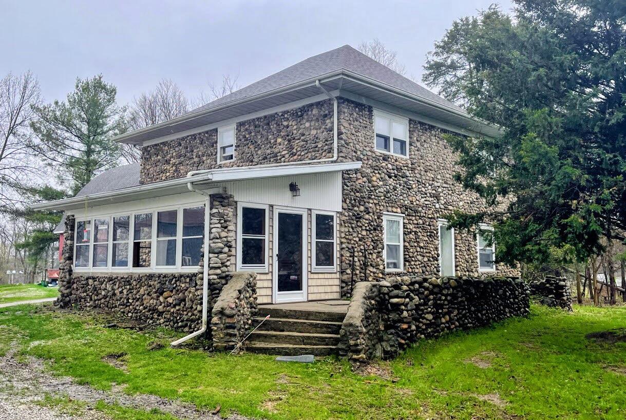 7B10088D-88BE-40C1-B6F8-3B8A96435482