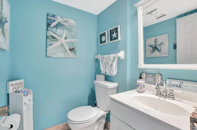 $310,000 | 745 Southeast 19th Avenue, Unit 124, Deerfield Beach, FL 33441