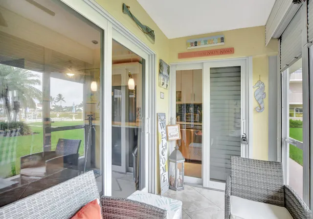 $310,000 | 745 Southeast 19th Avenue, Unit 124, Deerfield Beach, FL 33441