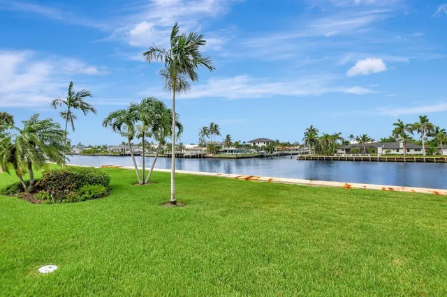 $310,000 | 745 Southeast 19th Avenue, Unit 124, Deerfield Beach, FL 33441