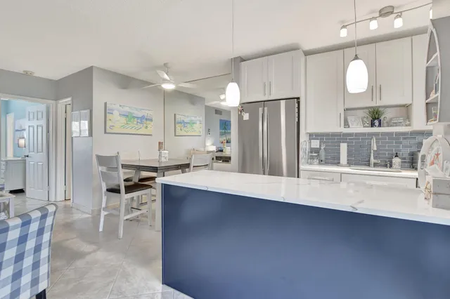 $310,000 | 745 Southeast 19th Avenue, Unit 124, Deerfield Beach, FL 33441