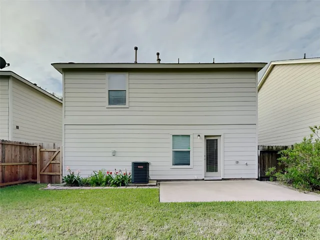 $1,795 | 11338 Log Cabin Lane, Tomball, TX 77375