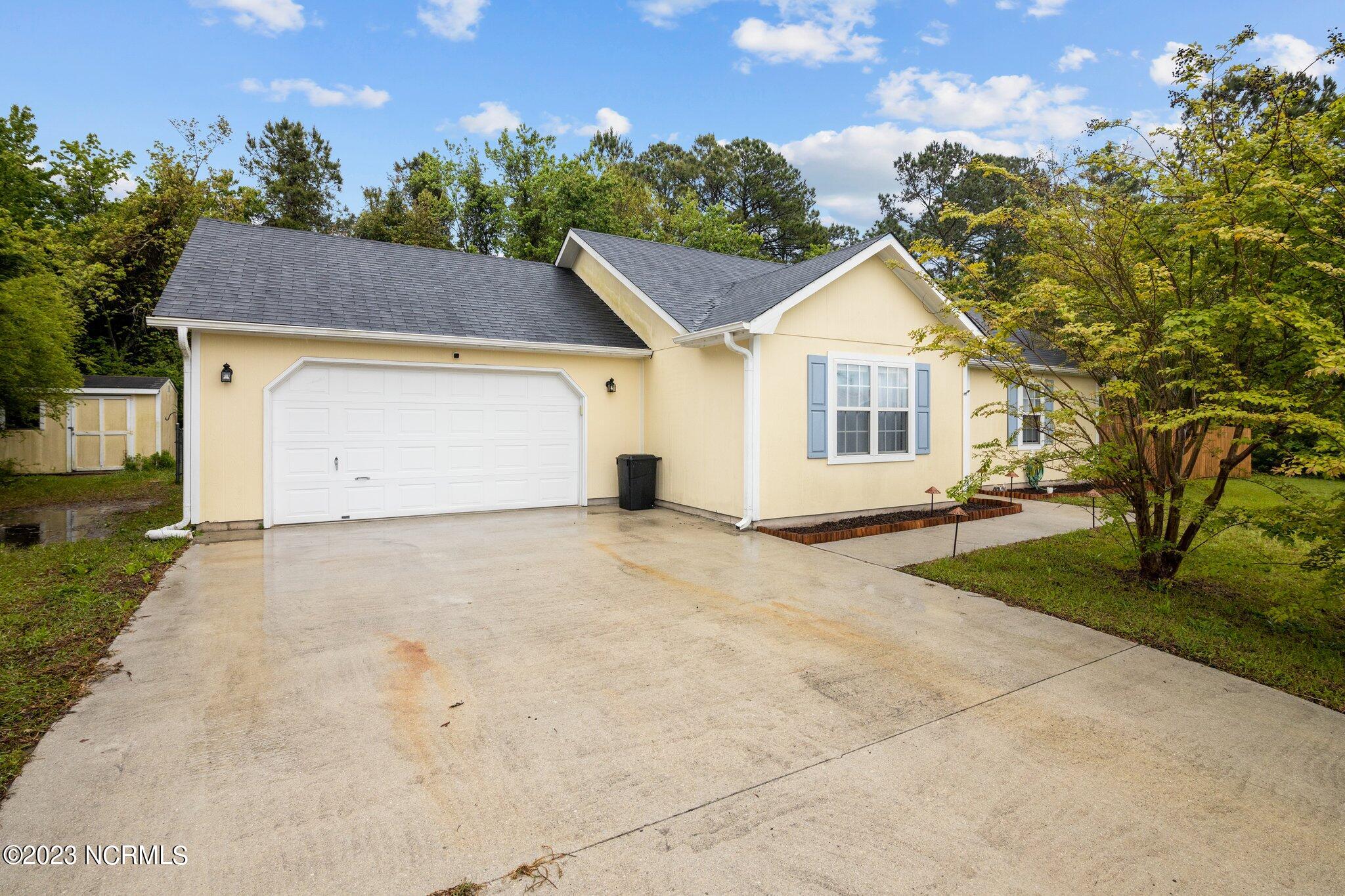 215 Parnell Road Hubert, NC 28539 - Photo 24 of 34 26-web-or-mls-2I3A0002