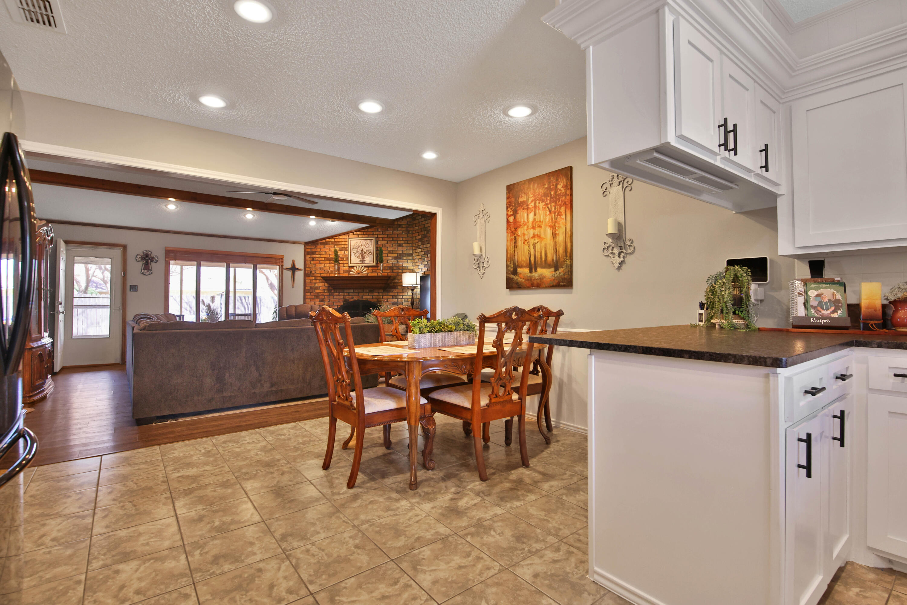 5514 73rd Street Lubbock, TX 79424 - Photo 12 of 32 1L1A0490