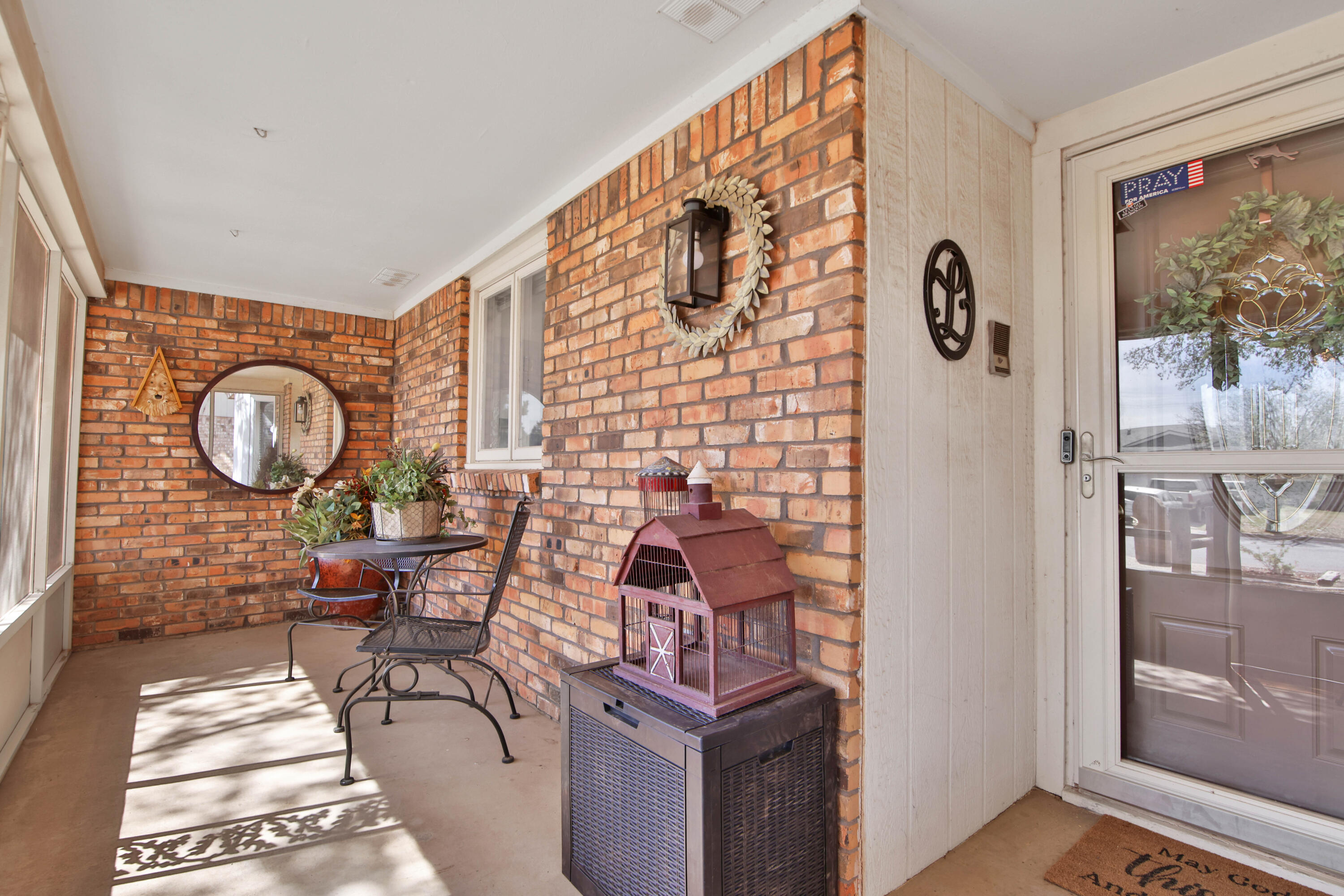 5514 73rd Street Lubbock, TX 79424 - Photo 4 of 32 1L1A0473