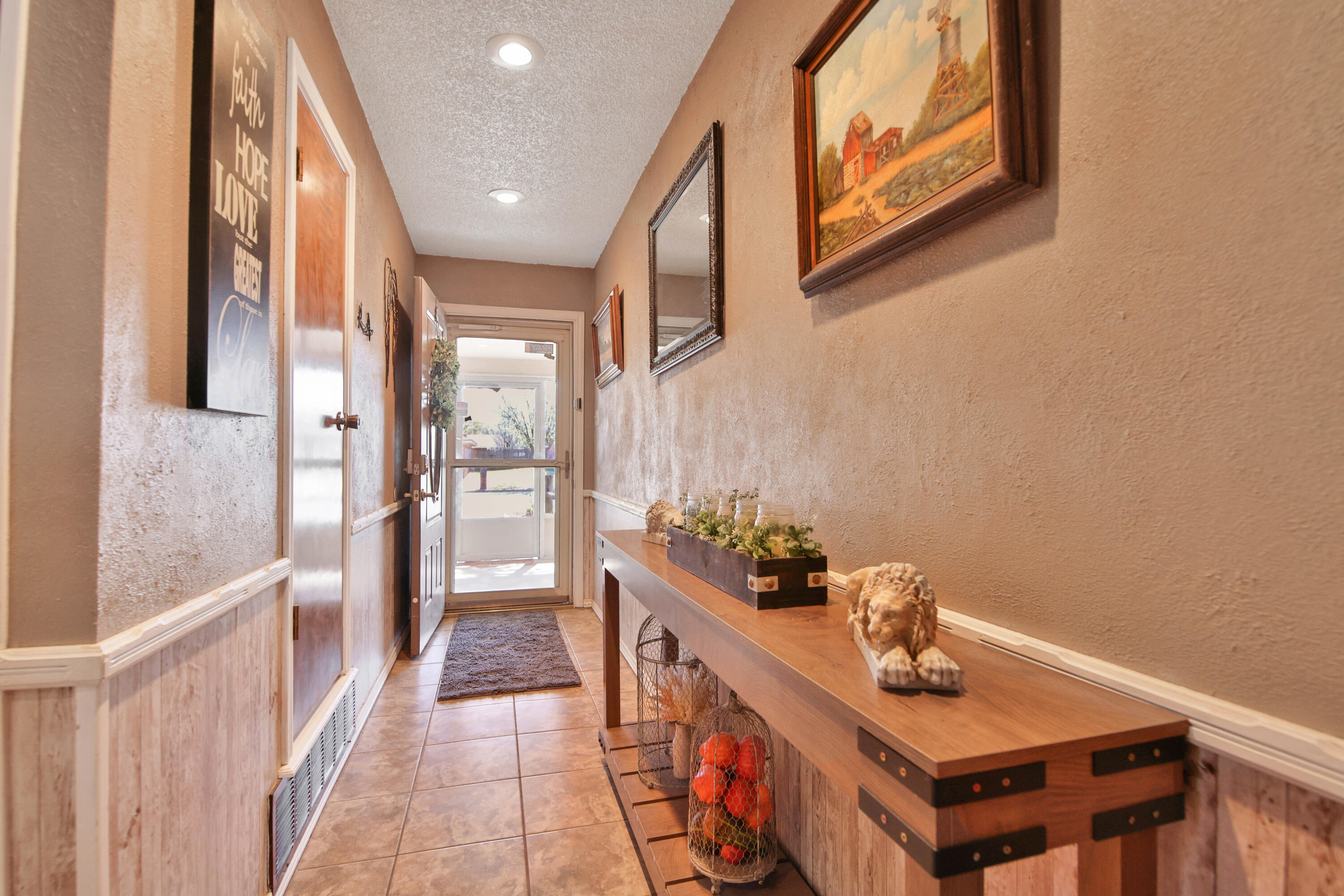 5514 73rd Street Lubbock, TX 79424 - Photo 5 of 32 1L1A0474