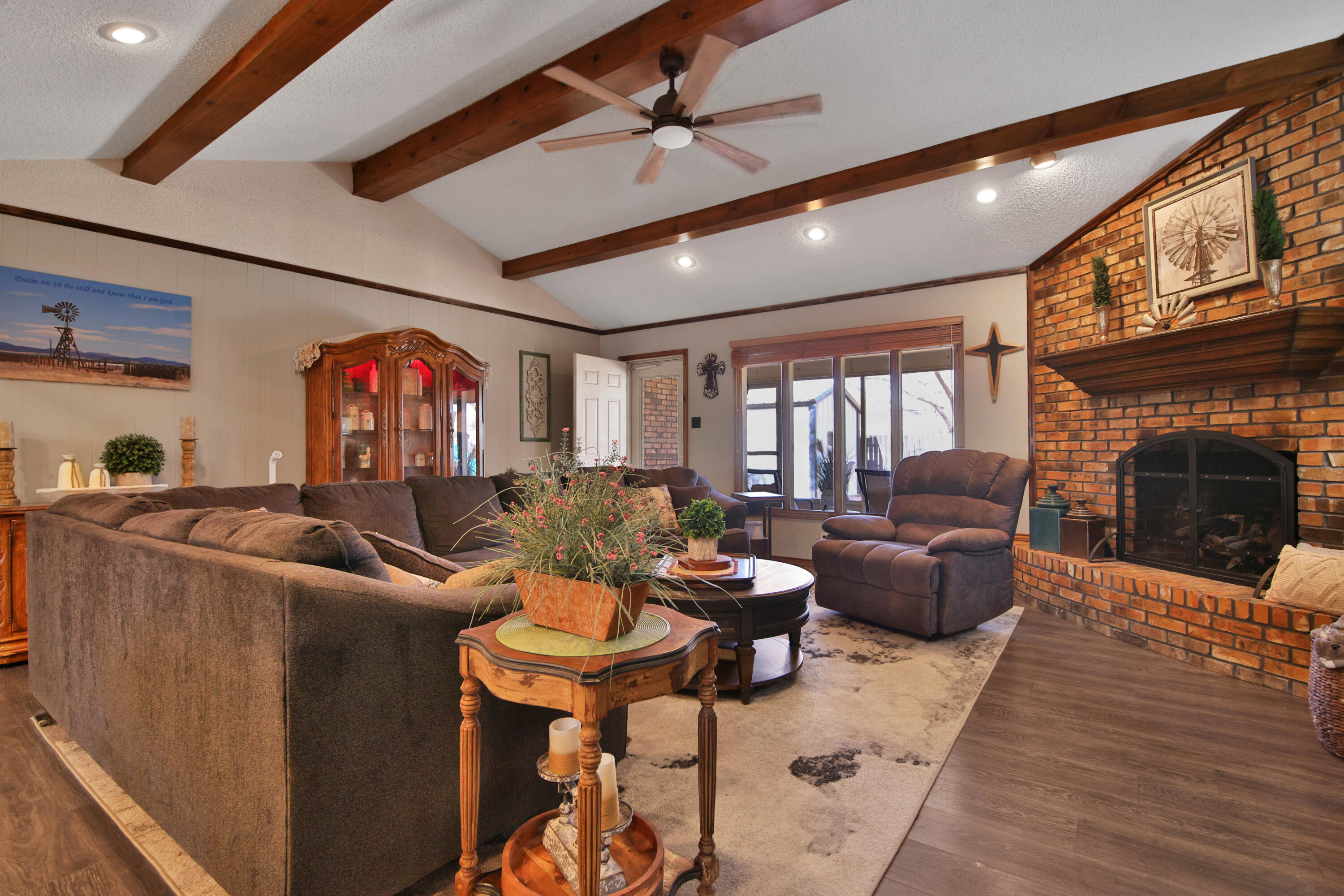 5514 73rd Street Lubbock, TX 79424 - Photo 7 of 32 1L1A0484