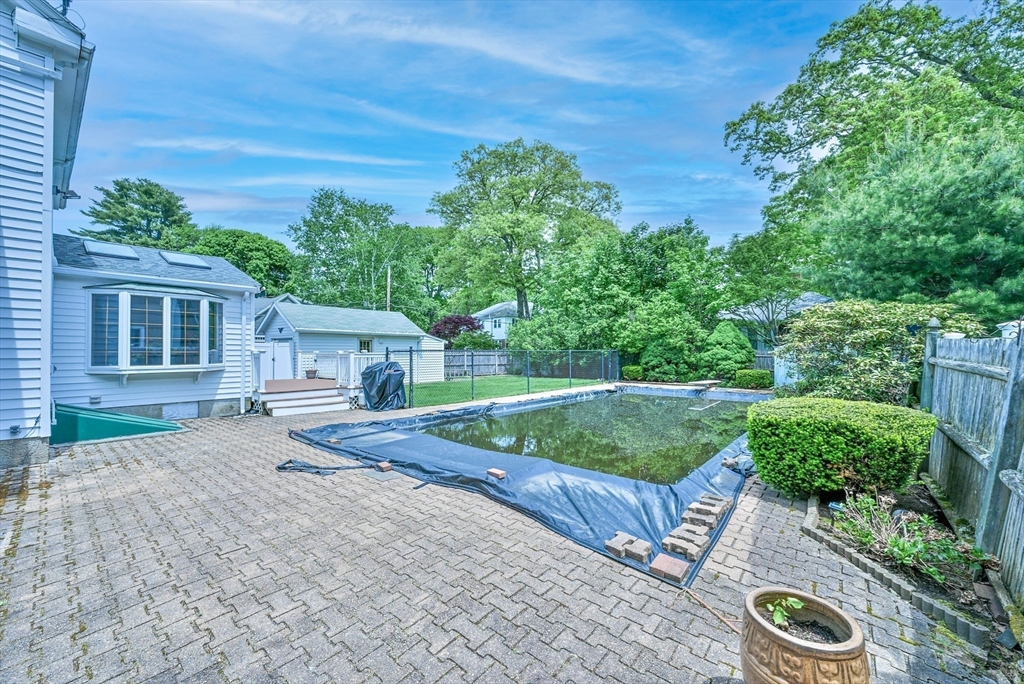 246 Manning Street Needham, MA 02492 - Photo 8 of 42