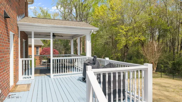 $637,500 | 300 Silverleaf Court, Greenville, NC 27834